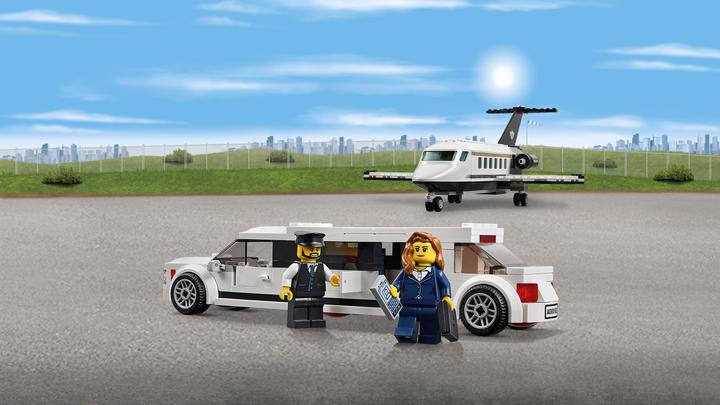 Produktbild LEGO Airport VIP-Service (60102, LEGO City)