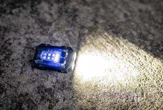 Actual product image Newell EDC Nyks Solid LED-Taschenlampe – schwarz (5.70 cm, 800 lm)