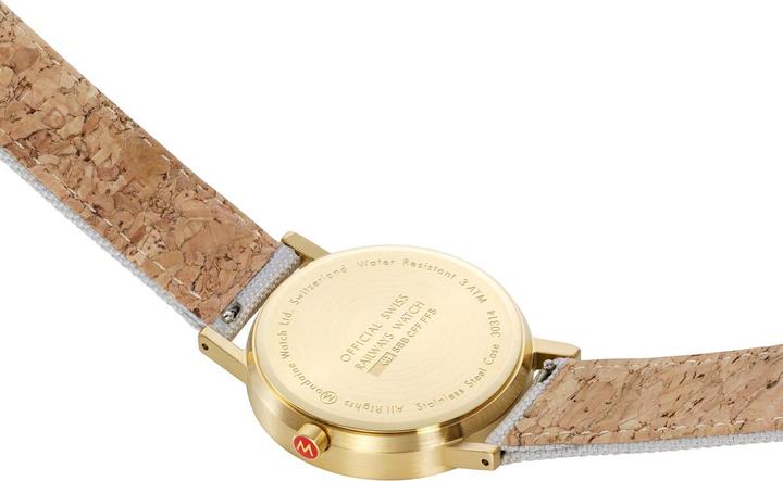 Image du produit Mondaine Classic - Inspiré par la nature - IP Gold (Montre analogique, 36 mm)