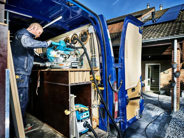 Actual product image Makita Dls111zu
