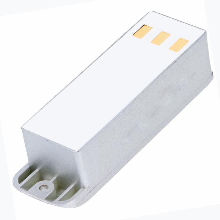 Actual product image AccuCell Battery suitable for Garmin Zumo 550, Garmin Zumo 400, 450, 500, 010-10863-00 Battery, 3,7V, 2200mAh
