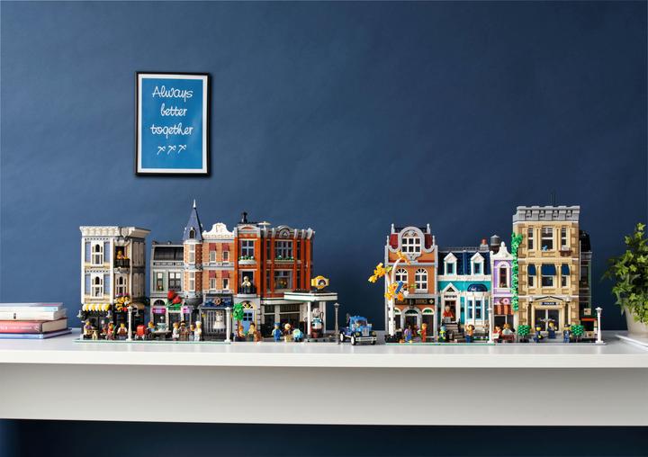 Actual product image LEGO Police Station (10278, LEGO Creator Expert, LEGO Rare Sets)