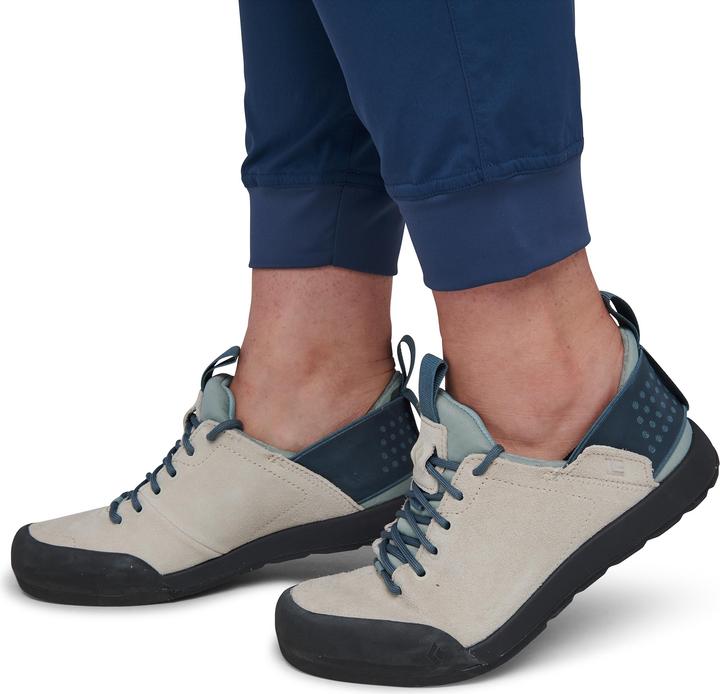 Actual product image Black Diamond W Technician Jogger Pants (M)