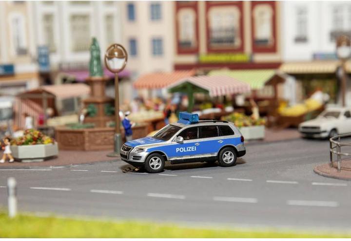 Actual product image Faller CS VW Touareg police with turn signal electronics