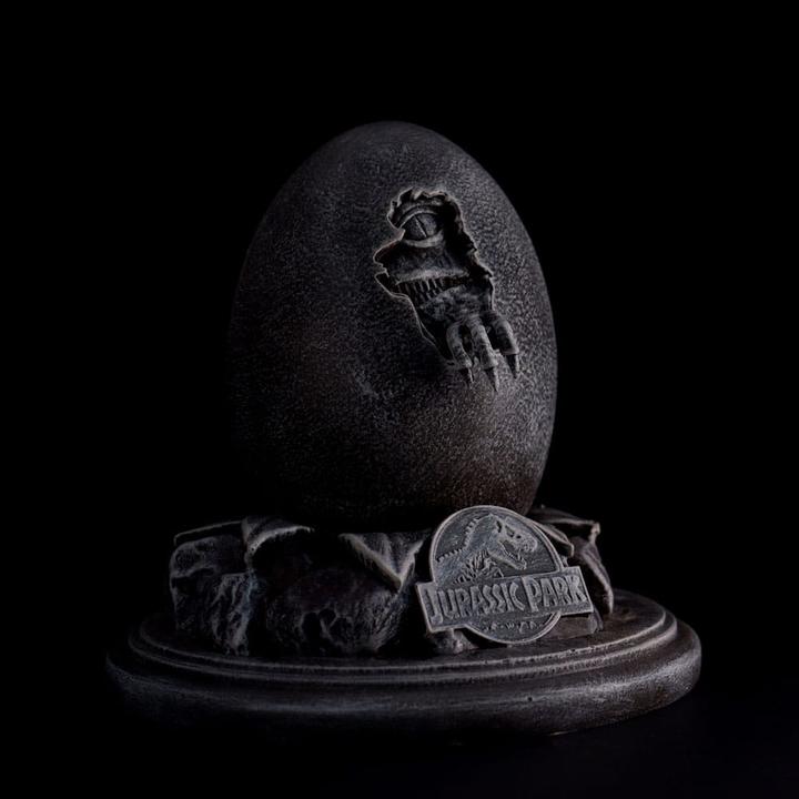 Image du produit Fanattik Jurassic Park répliques 30th Anniversary Replica Egg & John Hammond Cane Set