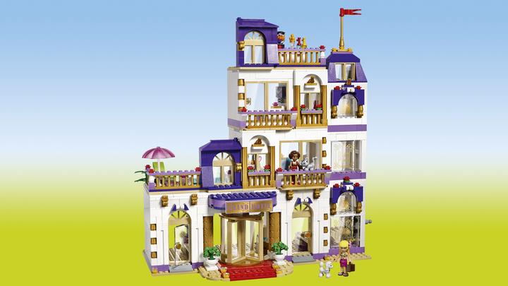 Actual product image LEGO Friends Heartlake Grand Hotel (41101, LEGO Friends)