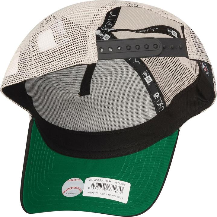 Actual product image New Era 9Forty Snapback Trucker Cap - New York Yankees Khaki