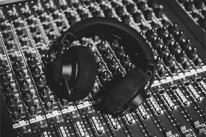 Actual product image Aiaiai TMA-2 Studio + (No noise cancelling, 80 h, Wireless)