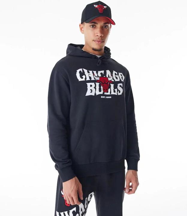 Actual product image New Era hooded sweatshirt chicago bulls nba graphic (M)