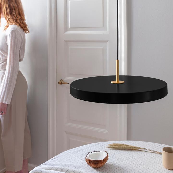 Actual product image Umage Asteria (3000 lm)
