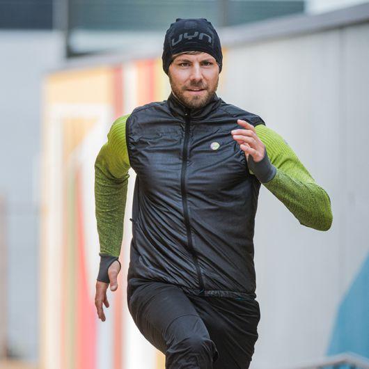 Actual product image UYN Masterwind running waistcoat (S)