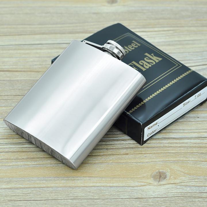 Actual product image Intirilife Hip flask250 ml (250 ml)