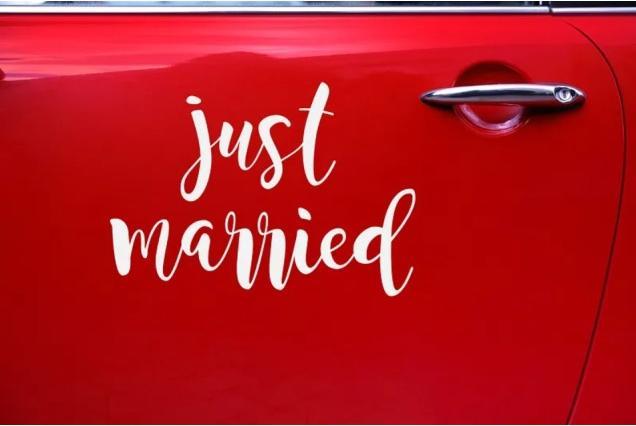 Actual product image Partydeco Car sticker Just Married