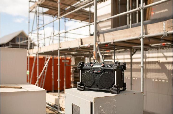 Actual product image PerfectPro - Rockhart RH4- Bouwradio - Bluetooth - Dab+ Radio (DAB+, FM, Bluetooth, NFC)
