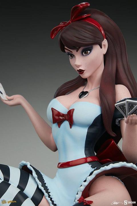 Produktbild Sideshow Fairytale Fantasies Collection “Alice in Wonderland” Game of Hearts Edition Statue