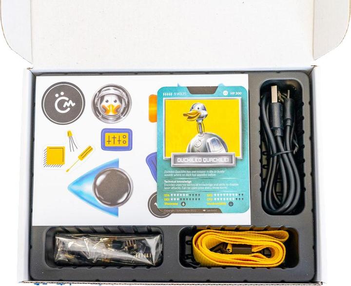 Image du produit CircuitMess CircuitPet - animal de compagnie virtuel - kit électronique