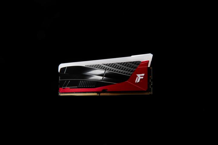 Produktbild Kingston FURY Renegade RGB (2 x 24GB, 8000 MHz, DDR5-RAM, DIMM)