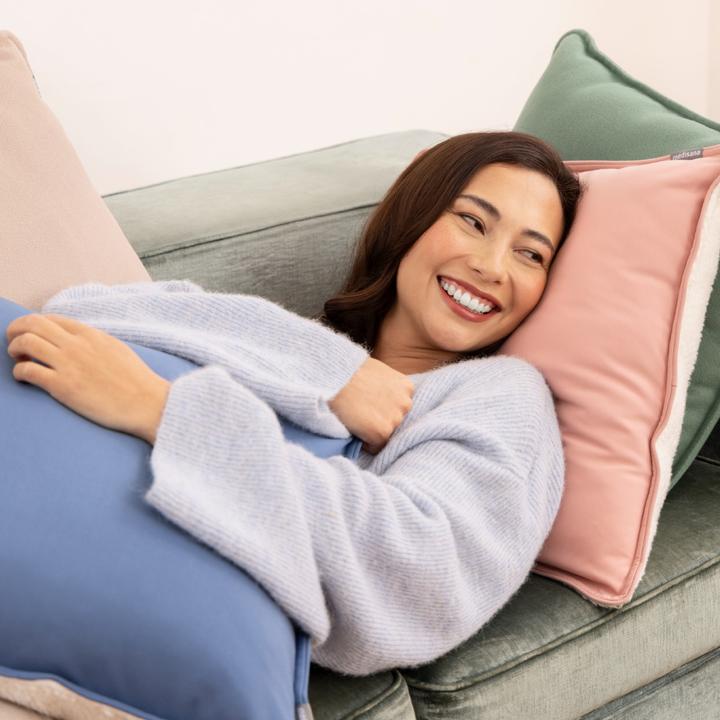 Actual product image Medisana HC 100 Interior Cushion Line rose (40 x 40 x 18 cm)