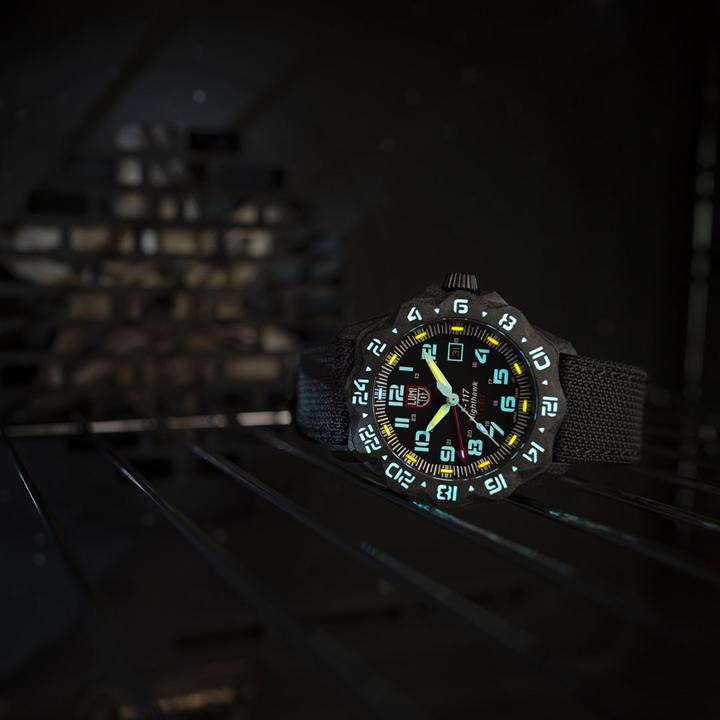 Produktbild Luminox Nighthawk (Taucheruhr, 44 mm)