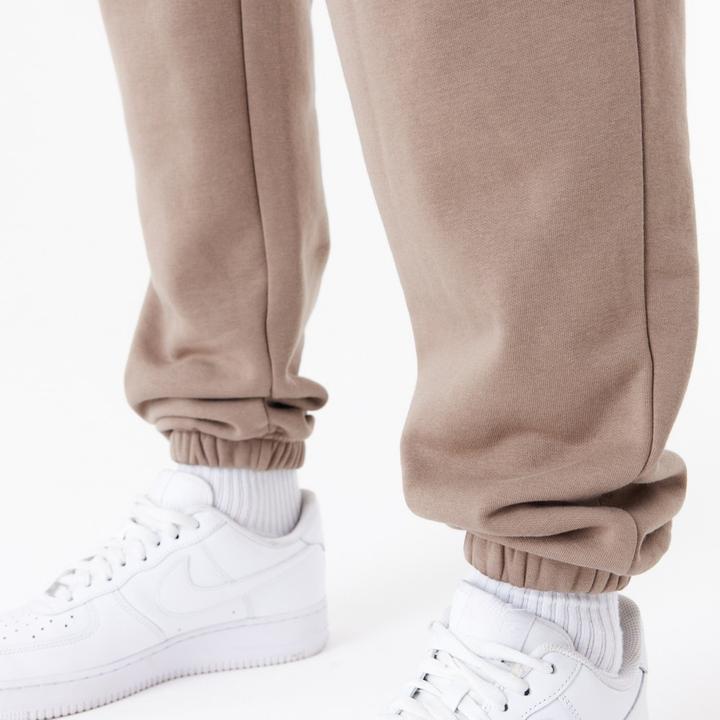 Image du produit New Era Jogger CARGO Sweatpants - ash brown (L)