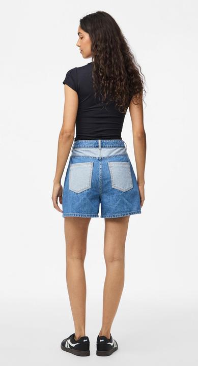Actual product image Pieces PCFIE HW PATCHWORK Jeansshorts (L)