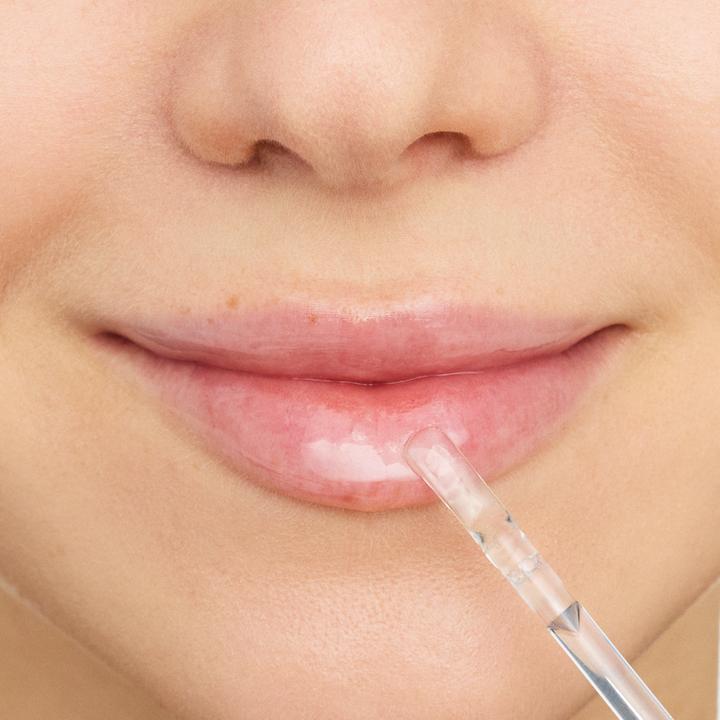 Image du produit essence what the fake! GLASS SHINE PLUMPING LIP FILLER repulpeur lèvres (01 Oh So Glassy)