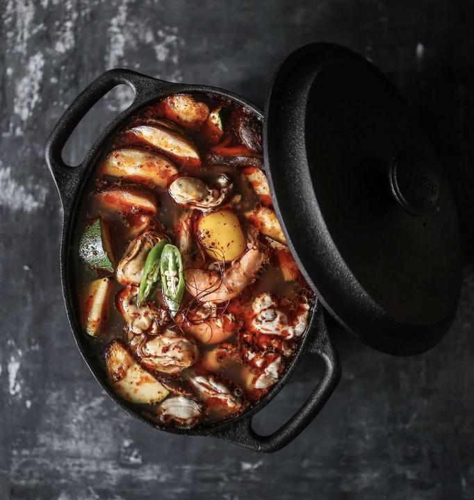 Actual product image Skeppshult Cast Iron Roaster 30 x 20 cm 7000 (30 cm, Casserole + Stewpot, Cast iron)