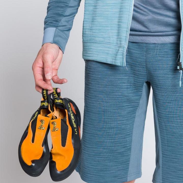 Actual product image La Sportiva Cobra (35.5)