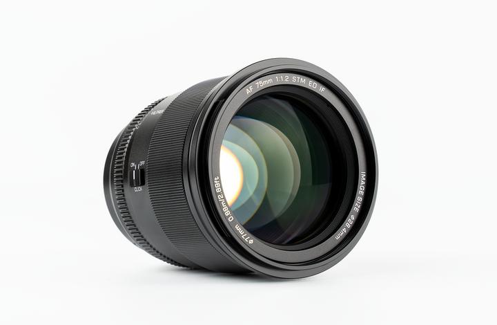 Actual product image Viltrox FE 75mm f1.2 Sony E-Mount (Sony E, APS-C / DX)