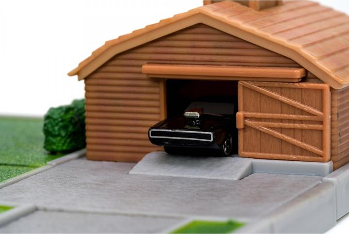 Actual product image Jada F&F Nano Dom's House Display Diorama