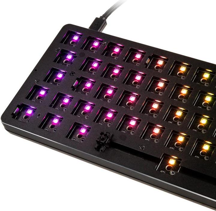 Actual product image Glorious PC Gaming Race GMMK TKL ISO Barebone (DE, Cable)