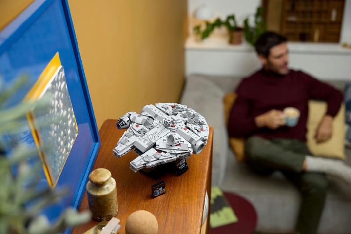 Produktbild LEGO Millennium Falcon (75375, LEGO Star Wars)