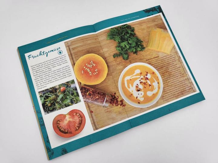 Actual product image Essen wie die Champions (German, Mona Nemmer, Liverpool FC, Cornelia Stoll, 2022)