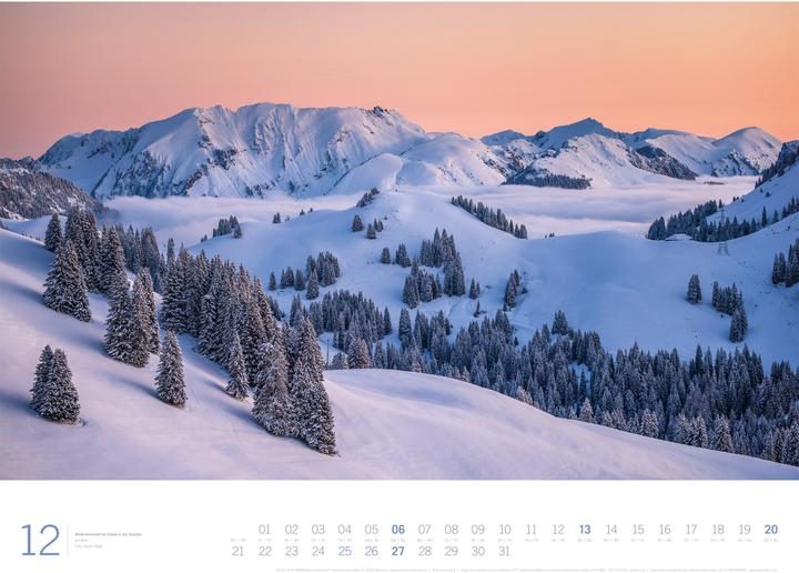 Actual product image Planet Earth - Gallery Kalender 2026 (66 x 50 cm, Hardcover, German, English)