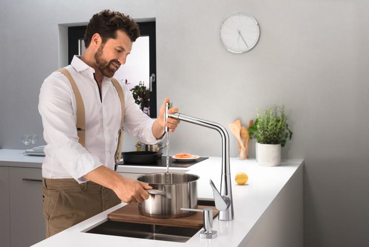 Actual product image hansgrohe METRIS SELECT sink mixer 320, 5, with sBox, pull-out spray, stainless steel look