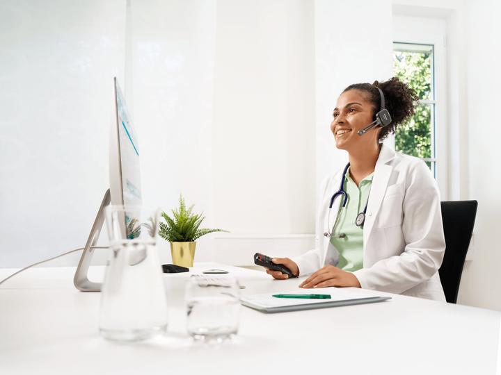 Image du produit Philips Oreillette de dictée SpeechOne (sans fil) sans télécommande (PSM6300) (8 Go)