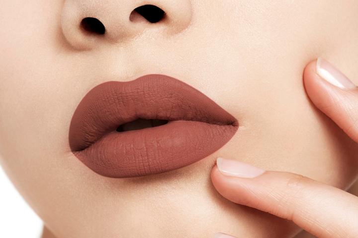 Actual product image Dior Rouge Velvet (Nude style, No. 300)