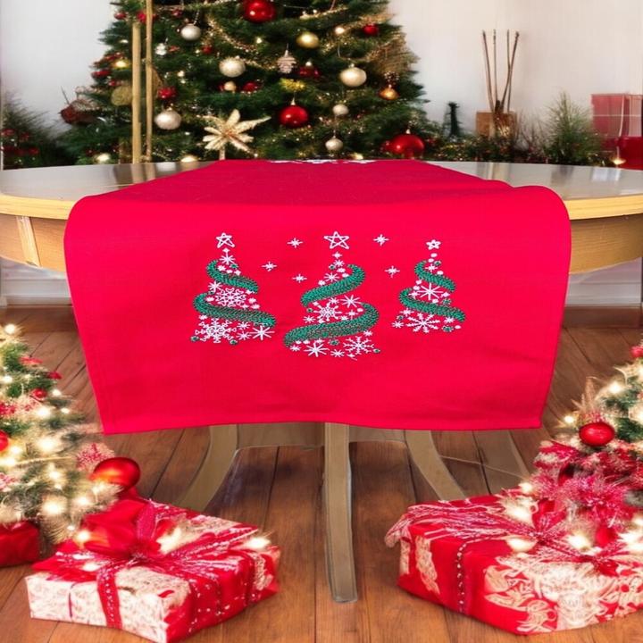 Produktbild Atölye No:35 Weihnachtlicher Tischläufer Rot mit Tannenbaum-Stickerei 35x120, Weihnachtsdeko (35 x 120 cm)
