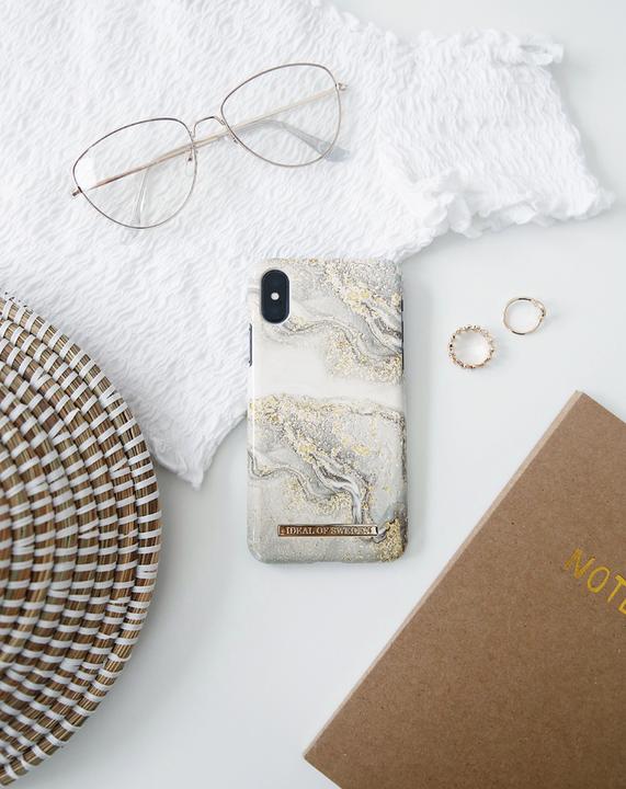 Actual product image iDeal Of Sweden Sparkle Greige Marble (Apple iPhone 11)
