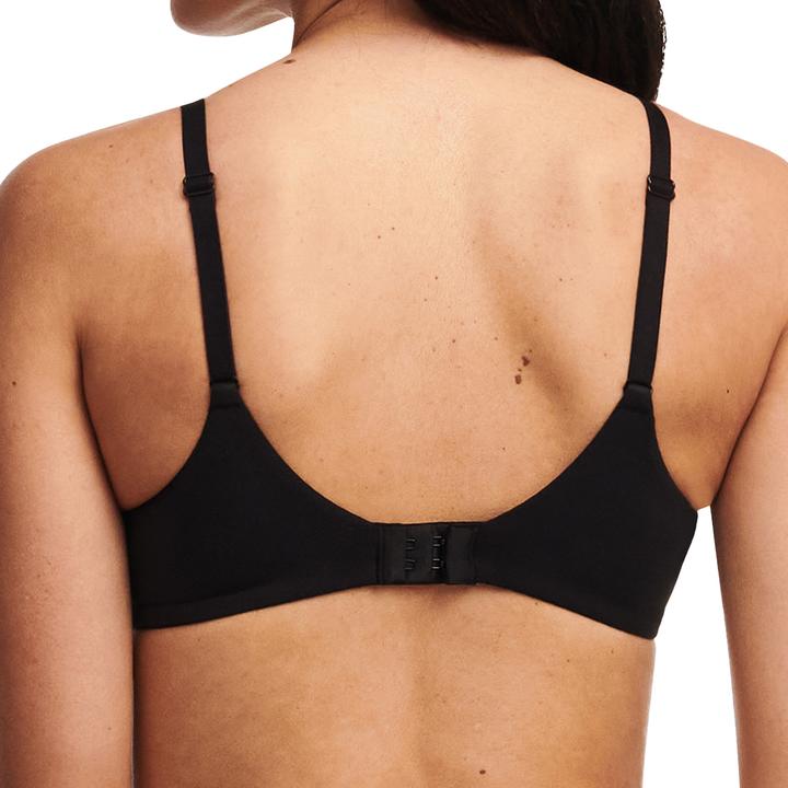 Image du produit Chantelle Easy Feel Floral Touch Soutien-gorge à coques (75 C, Une unité par pack)