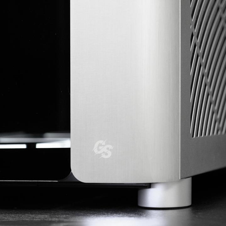 Actual product image Montech KING 95 Ultra (Mini-ITX, mATX, ATX)