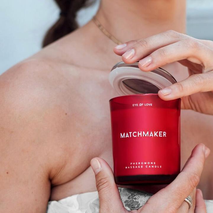 Produktbild Eye of Love Matchmaker Red Diamond Pheromone Massage Kerze (150 ml)