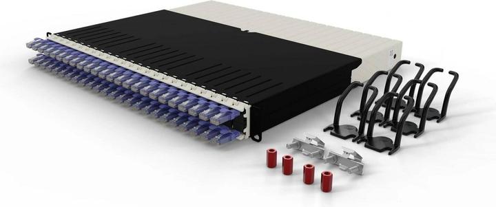Produktbild PATCHBOX one / 8RU / Cat 6A, UTP, 0.8 m, Violett (U/UTP, CAT6a, 0.80 m)