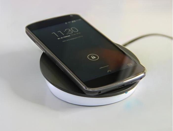 Actual product image Navilock Mobile Qi wireless charging station Compatible Qi-enabled devices: iPhone 8, 8 Plus, X Google Nexus (5 W)