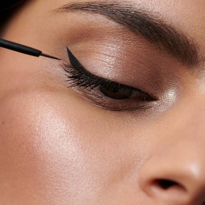 Actual product image Dr. Hauschka Liquid Eyeliner 01 black 4 ml (#01 Black)