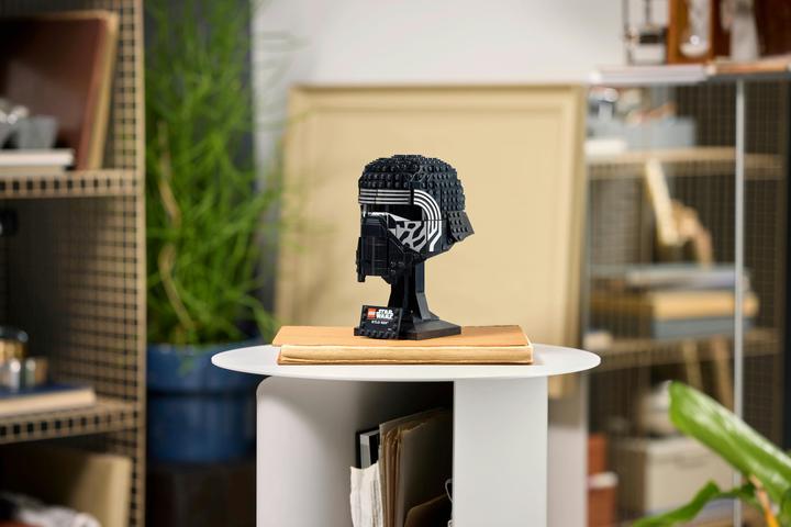 Produktbild LEGO Star Wars - Kylo Ren Helm 18+(75415) (75415, LEGO Star Wars)
