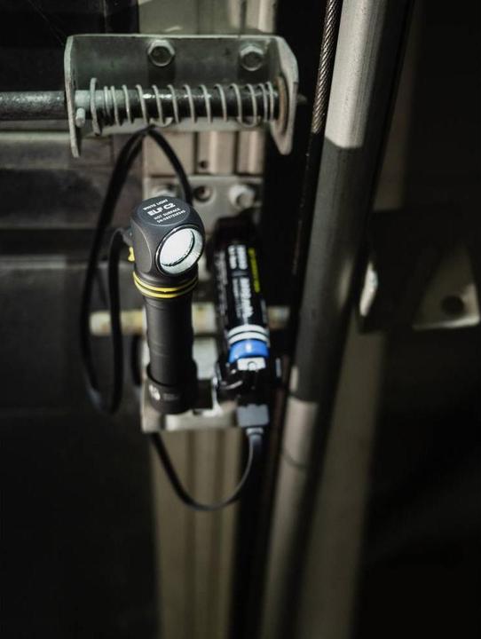 Produktbild ArmyTek Elf C2 USB-C Warm 4in1 Taschenlampe (11.10 cm, 1023 lm)
