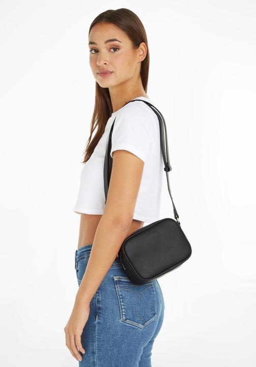 Actual product image Calvin Klein CKJ Sculpted Camera Bag 18 Twill Black