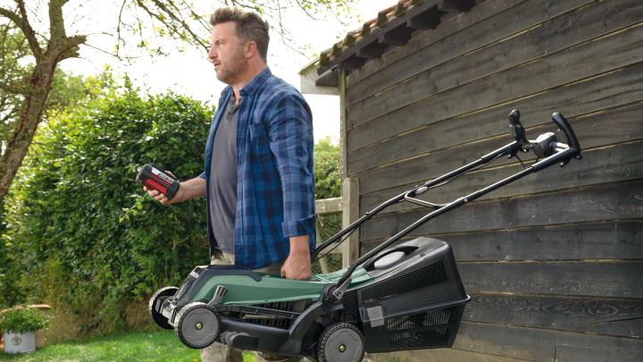 Actual product image Bosch Home & Garden EasyRotak 36-550 (Rechargeable battery operated)