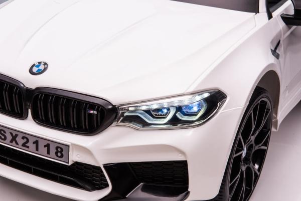 Produktbild Es-toys Elektro Kinderfahrzeug weiss "BMW M5" - Lizenziert - 12V7A Akku, 2 Motoren- 2,4Ghz Fernsteuerung, MP (12 V)